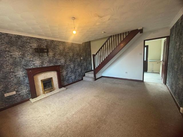 2 bedroom semi detached house to rent