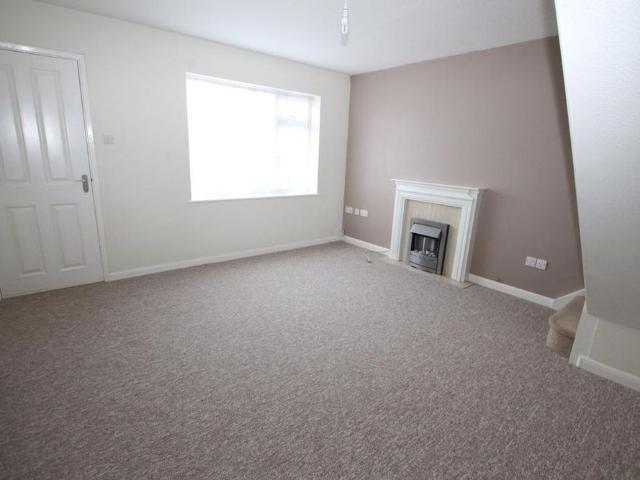 2 bedroom semi detached house to rent
