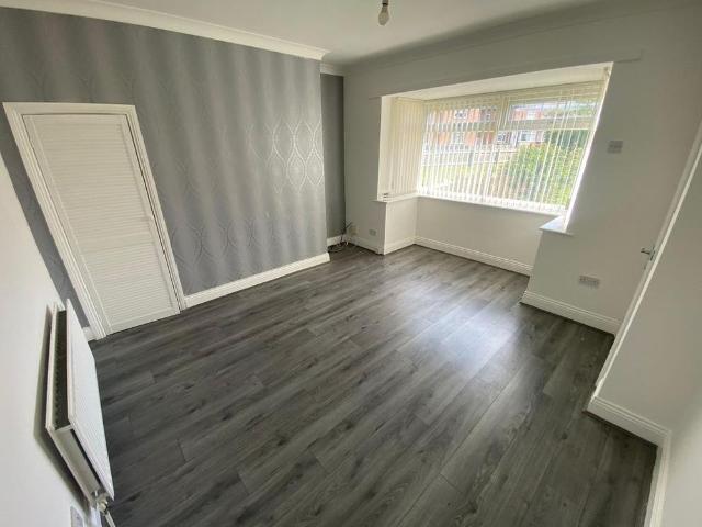2 bedroom semi detached house to rent