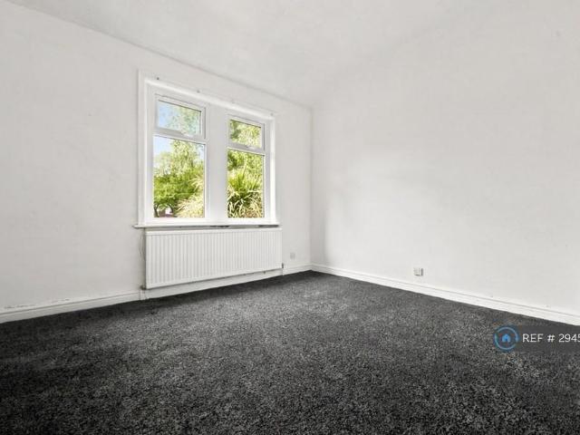 2 bedroom semi detached house to rent