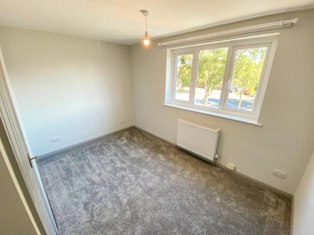 2 bedroom semi detached house to rent