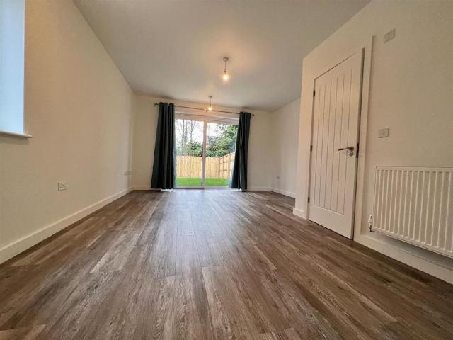 2 bedroom semi detached house to rent