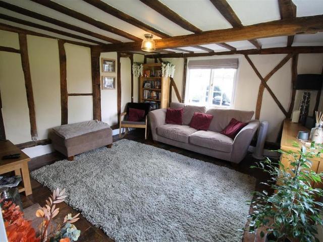 2 bedroom semi detached house to rent