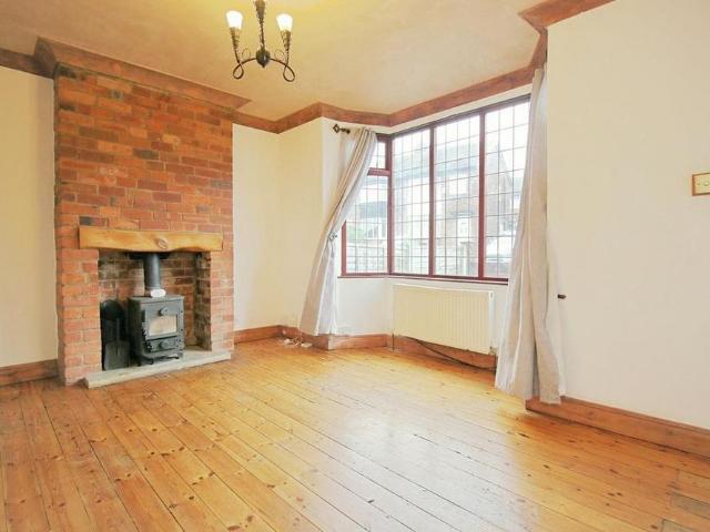 2 bedroom semi detached house to rent
