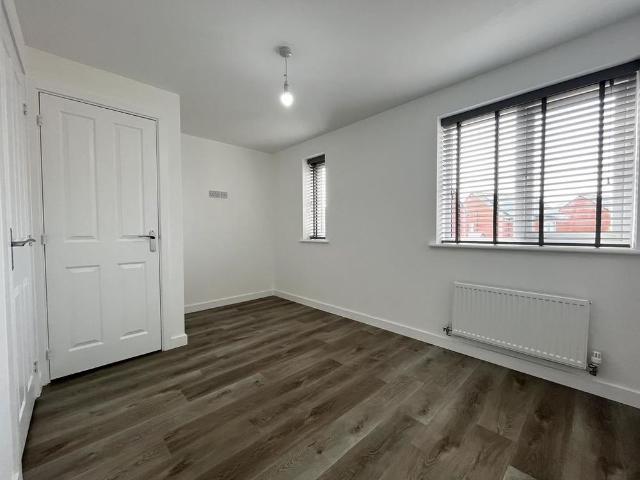 2 bedroom semi detached house to rent
