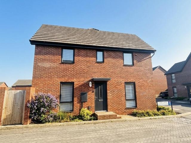2 bedroom semi detached house to rent