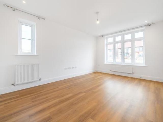 2 bedroom semi detached house to rent