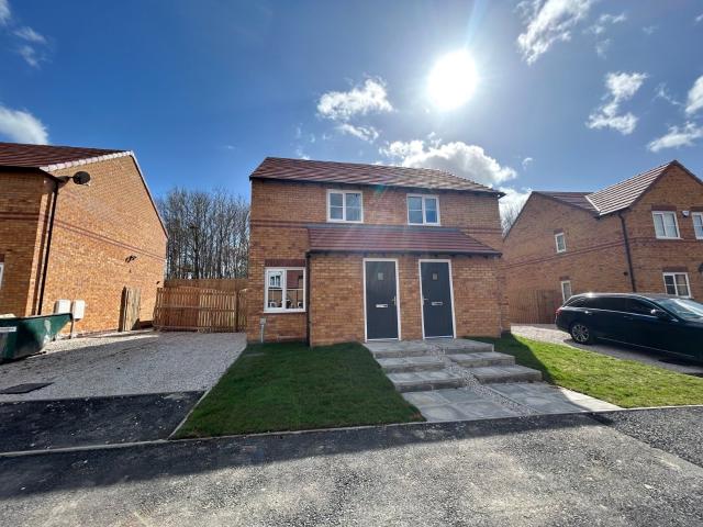 2 bedroom semi detached house to rent