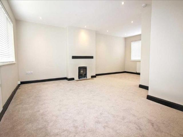 2 bedroom semi detached house to rent