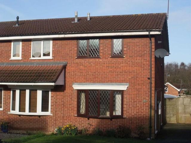 2 bedroom semi detached house to rent