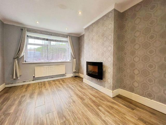 2 bedroom semi detached house to rent