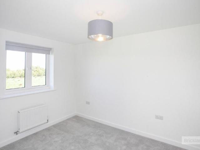 2 bedroom semi detached house to rent