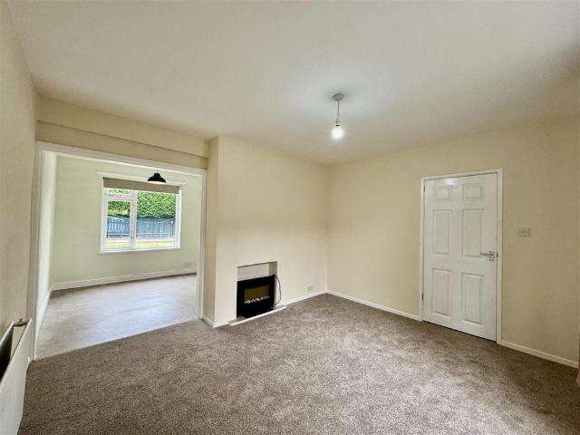 2 bedroom semi detached house to rent