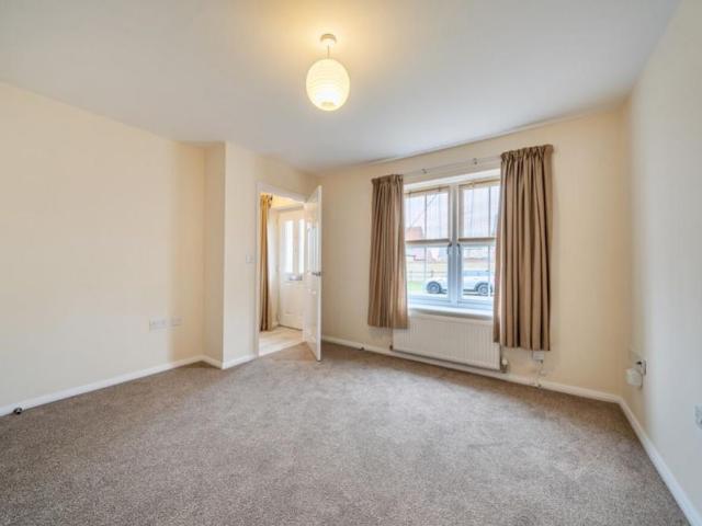 2 bedroom semi detached house to rent