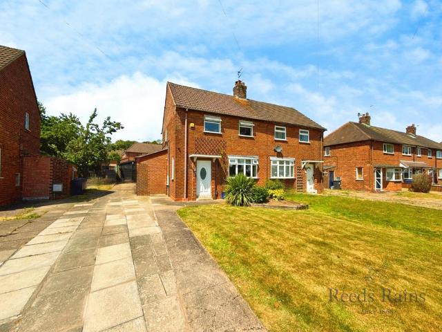 2 bedroom semi detached house to rent