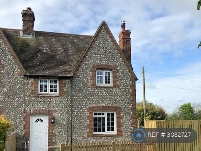 2 bedroom semi detached house to rent