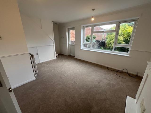 2 bedroom semi detached house to rent