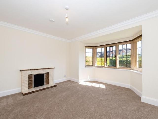 2 bedroom semi detached house to rent