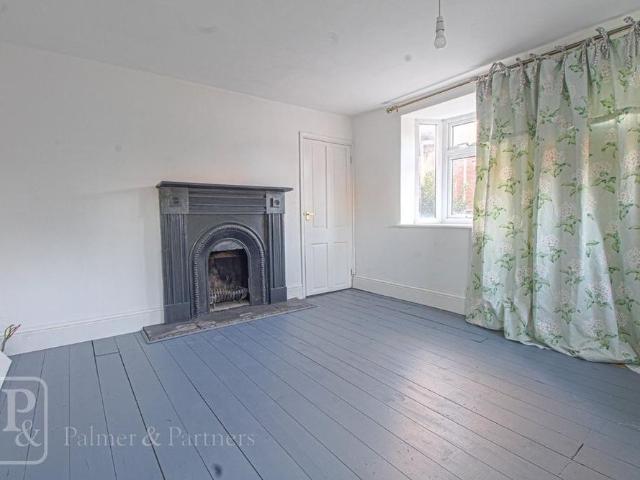 2 bedroom semi detached house to rent
