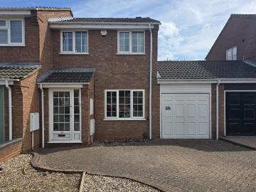2 bedroom semi detached house to rent