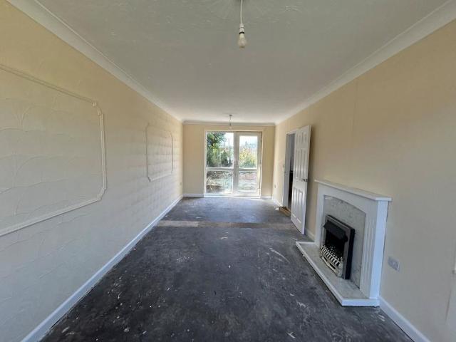 2 bedroom semi detached house to rent