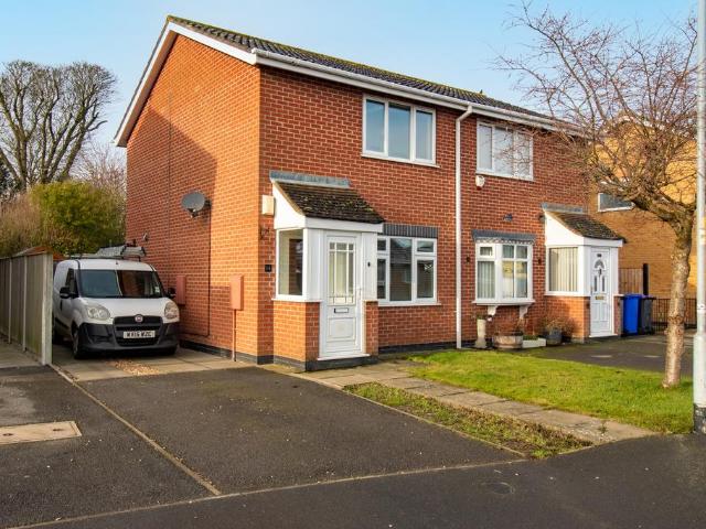 2 bedroom semi detached house to rent