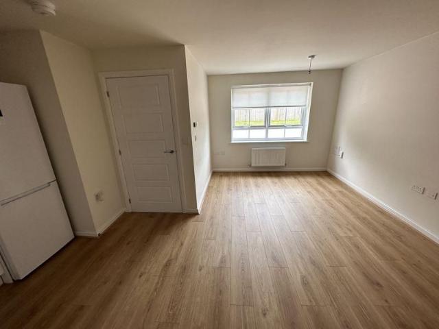 2 bedroom semi detached house to rent