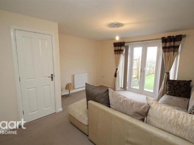 2 bedroom semi detached house to rent