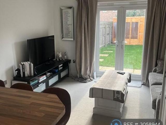 2 bedroom semi detached house to rent