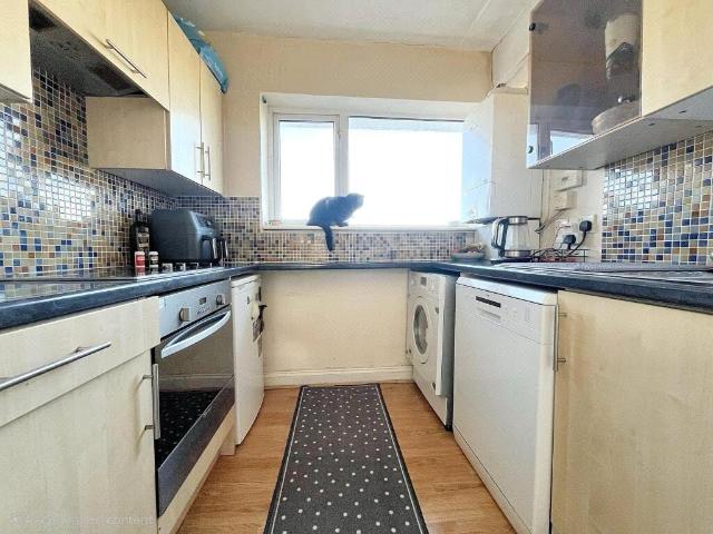 2 bedroom semi detached house to rent