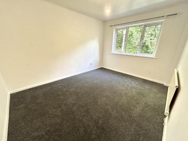 2 bedroom semi detached house to rent