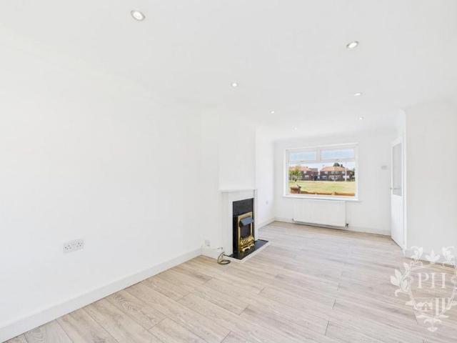 2 bedroom semi detached house to rent