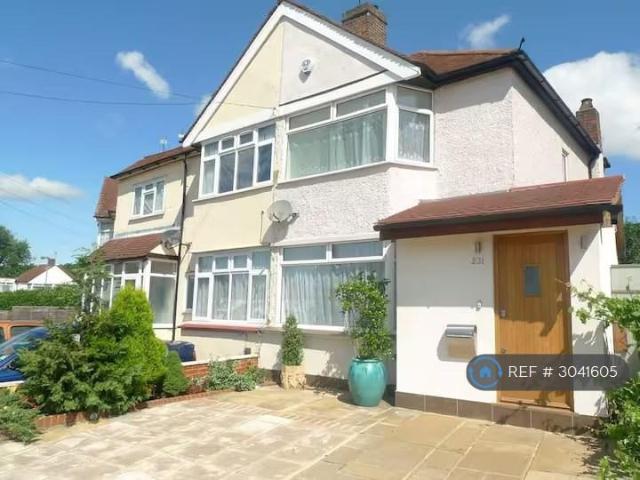 2 bedroom semi detached house to rent