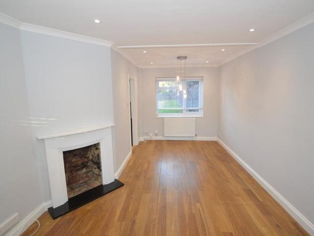 2 bedroom semi detached house to rent