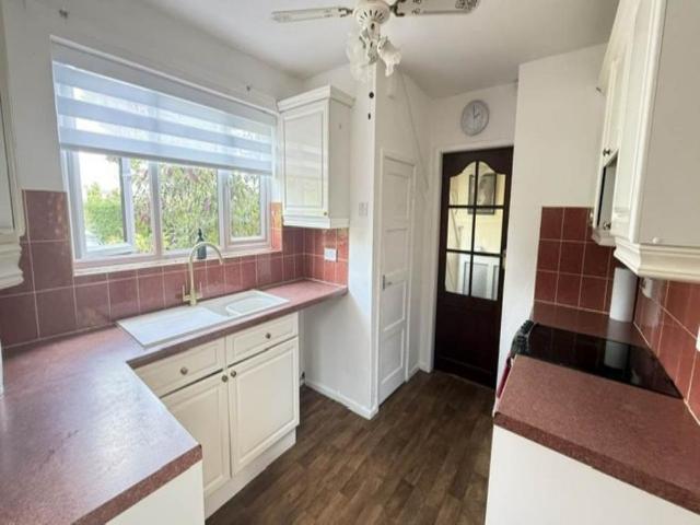 2 bedroom semi detached house to rent