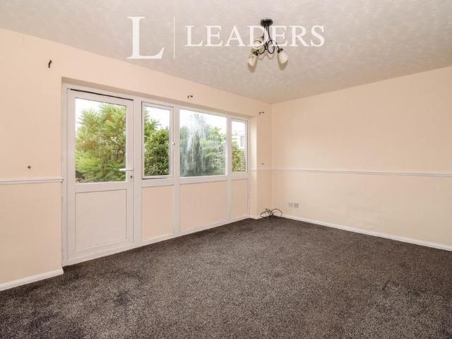 2 bedroom semi detached house to rent