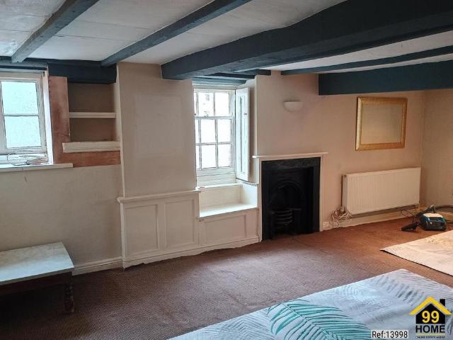 2 bedroom semi detached house to rent