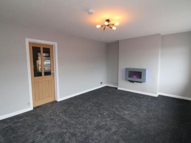2 bedroom semi detached house to rent