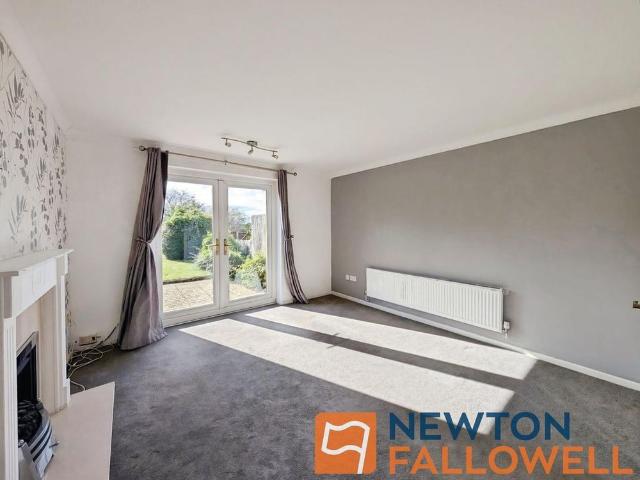 2 bedroom semi detached house to rent