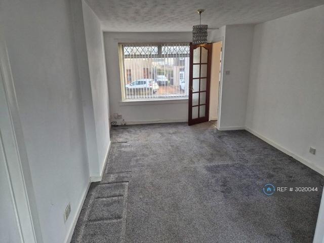 2 bedroom semi detached house to rent