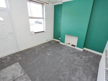 2 bedroom semi detached house to rent