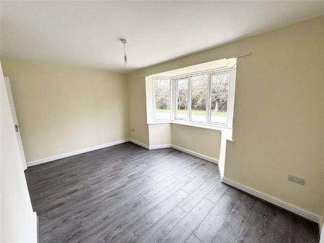 2 bedroom semi detached house to rent