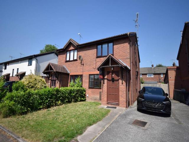 2 bedroom semi detached house to rent