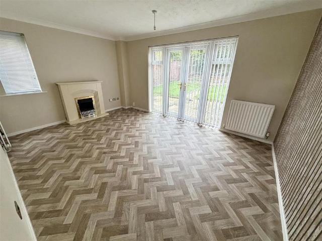 2 bedroom semi detached house to rent