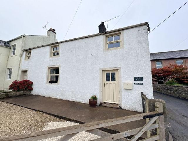 2 bedroom semi detached house to rent