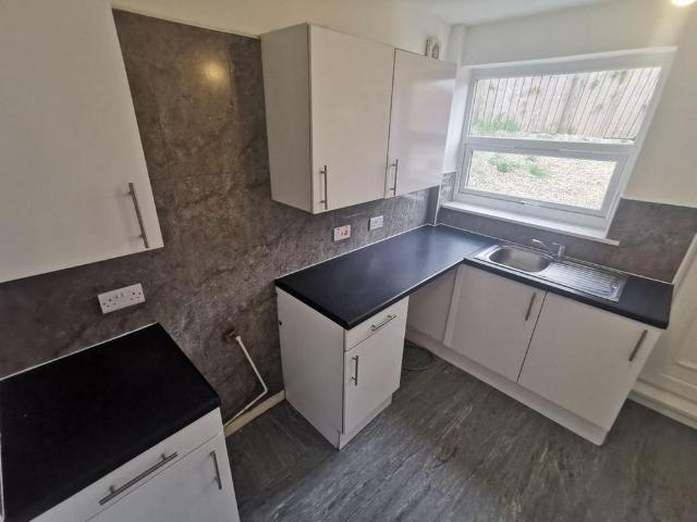 2 bedroom semi detached house to rent