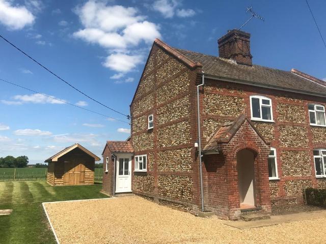 2 bedroom semi detached house to rent