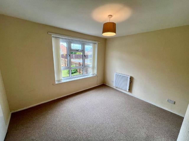2 bedroom semi detached house to rent
