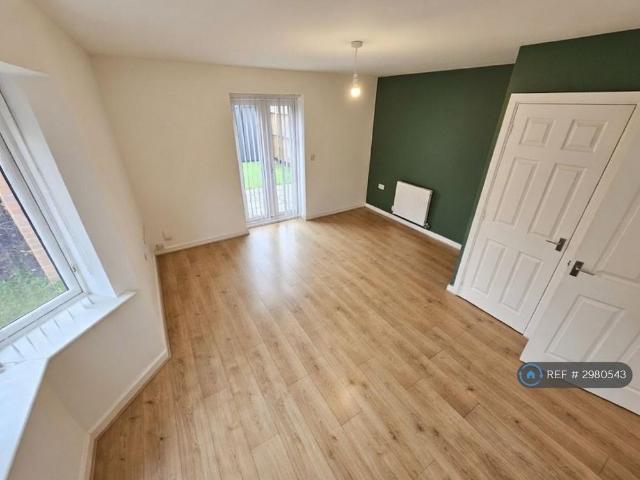 2 bedroom semi detached house to rent