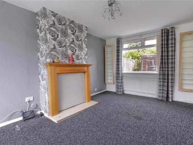2 bedroom semi detached house to rent
